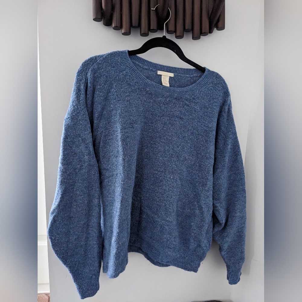 H&M Women's Blue Crew Neck Knit Sweater - Size US M